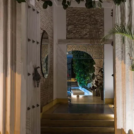 Nok Luxury Colonial 6br With Pool Staff & Breakfast At Getsemani Cartagena