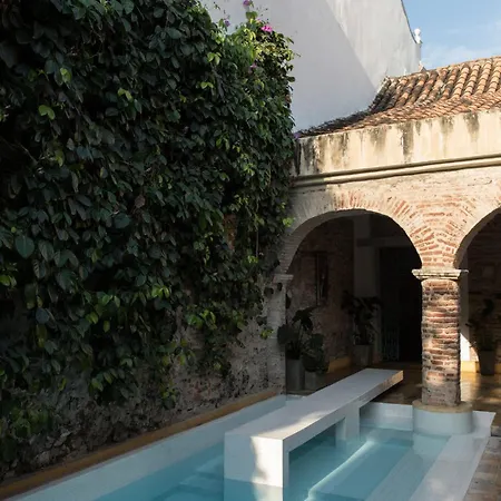 Сasa de vacaciones Nok Luxury Colonial 6br With Pool Staff & Breakfast At Getsemani Cartagena