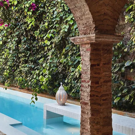 Сasa de vacaciones Nok Luxury Colonial 6br With Pool Staff & Breakfast At Getsemani