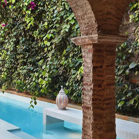 Nok Luxury Colonial 6br With Pool Staff & Breakfast At Getsemani *