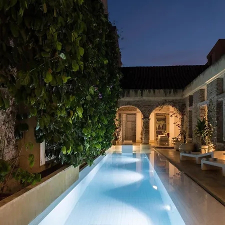 Nok Luxury Colonial 6br With Pool Staff & Breakfast At Getsemani Holiday home Cartagena