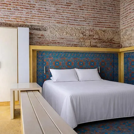 Nok Luxury Colonial 6br With Pool Staff & Breakfast At Getsemani *
